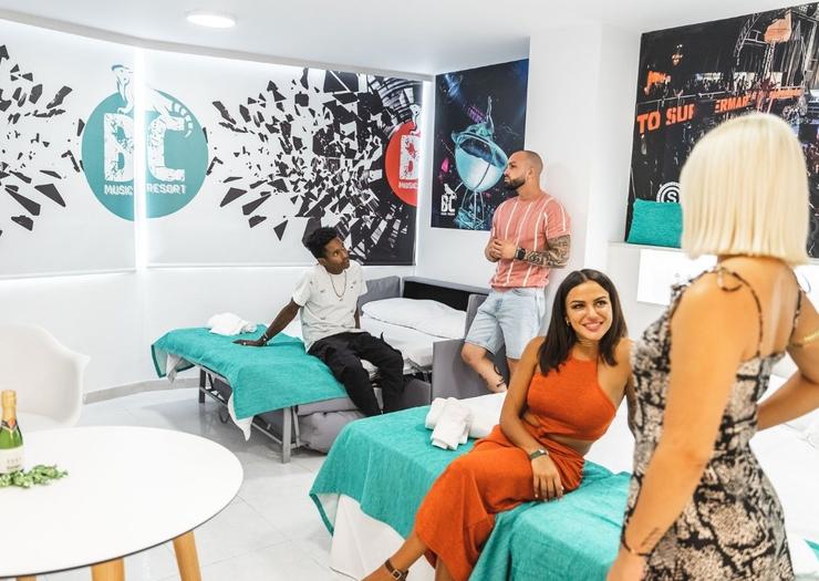 DJ Party Studio 2/5 BC Music Resort™ (Recommended for Adults) Apartments Benidorm DJ Party Studio 2/5 BC Music Resort™ (Recommended for Adults) Apartments Benidorm