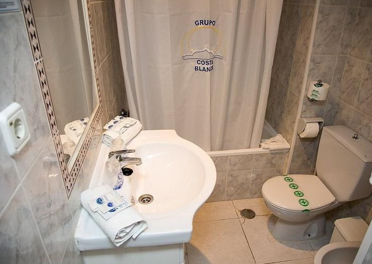 Apartment Standard (Living Room + 1 Bedroom) 2/5 BC Music Resort™ (Recommended for Adults) Apartments Benidorm Apartment Standard (Living Room + 1 Bedroom) 2/5 BC Music Resort™ (Recommended for Adults) Apartments Benidorm